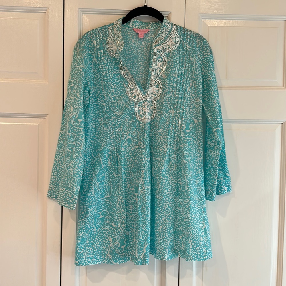 Lilly Pulitzer blue print tunic